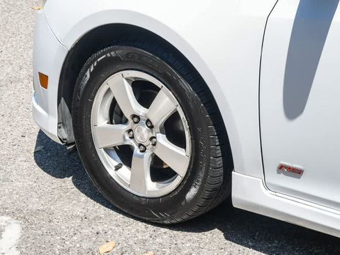 Used 2013 Chevrolet Cruze LT w/ All-Star Edition FWD image 11
