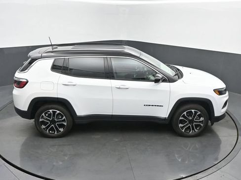 Used 2022 Jeep Compass Limited AWD/4WD image 41