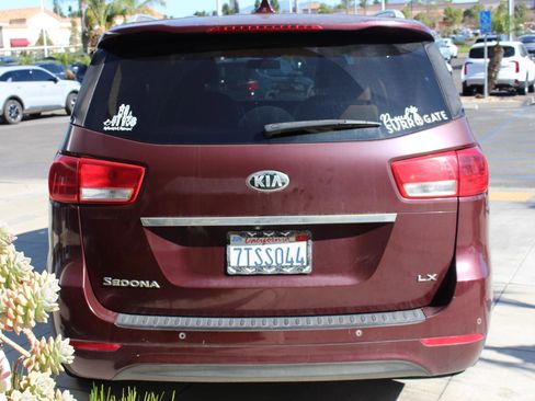 Used 2016 Kia Sedona LX w/ Option Group 020 image 8
