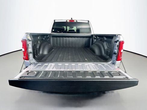 Used 2025 RAM 1500 Big Horn AWD/4WD image 29