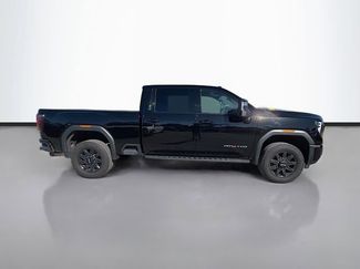 Used 2025 GMC Sierra 2500 AT4 w/ AT4 Premium Plus Package video 2