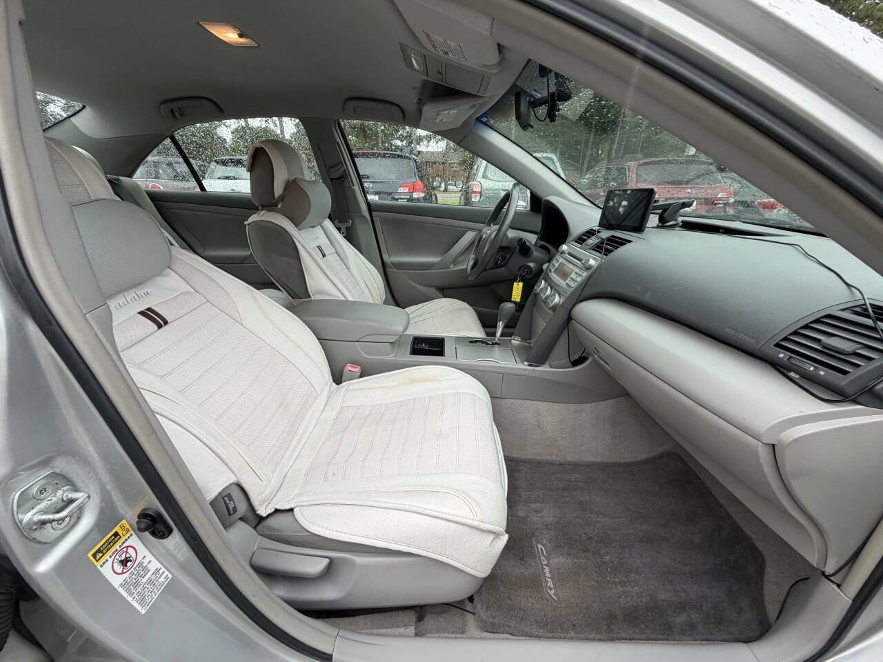 Used 2009 Toyota Camry LE FWD image 10
