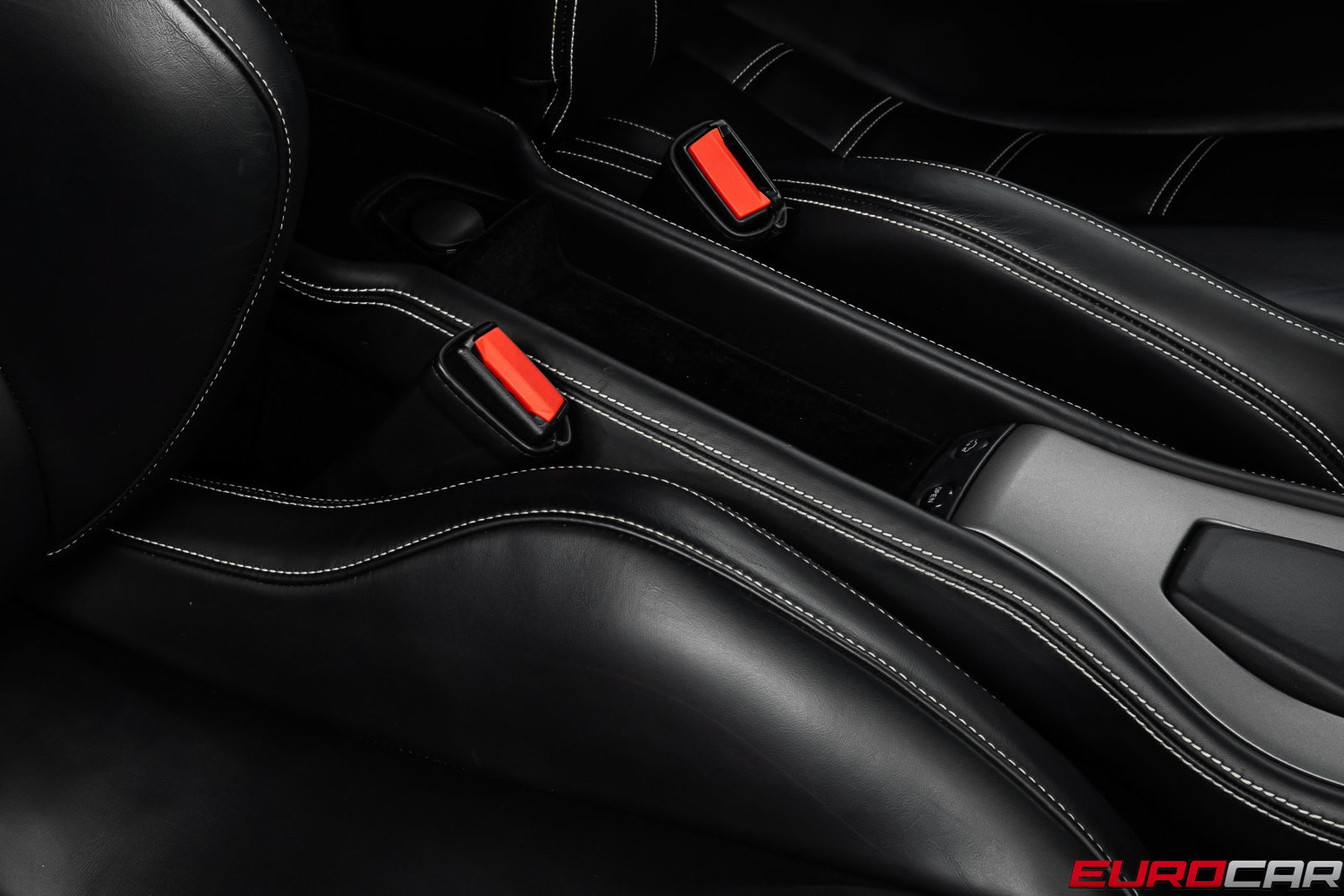 Used 2015 Ferrari 458 Italia Coupe RWD image 37