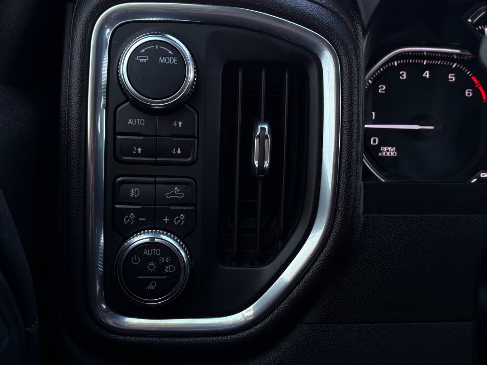 Used 2021 GMC Sierra 1500 AT4 AWD/4WD image 29