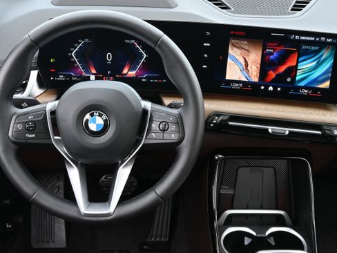 Certified 2025 BMW X1 xDrive28i w/ Technology Package AWD/4WD image 16