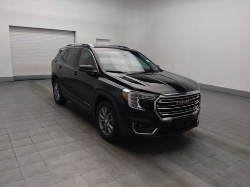 Used 2023 GMC Terrain SLT image 13