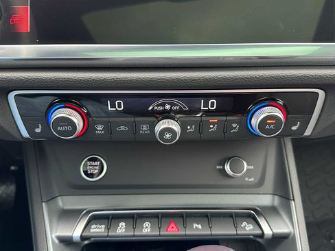 New 2025 Audi Q3 2.0T Premium image 28
