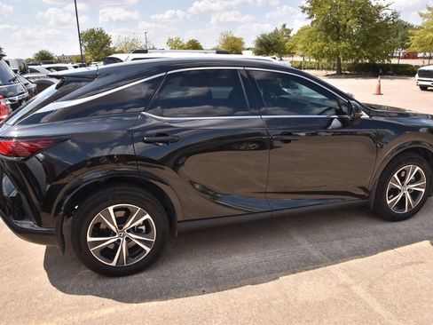 Used 2023 Lexus RX 350 Premium w/ Cold Area Package FWD image 5