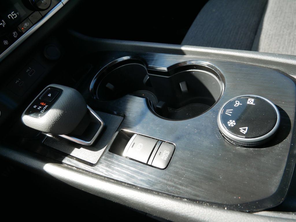 Used 2023 Nissan Rogue SV AWD/4WD image 23