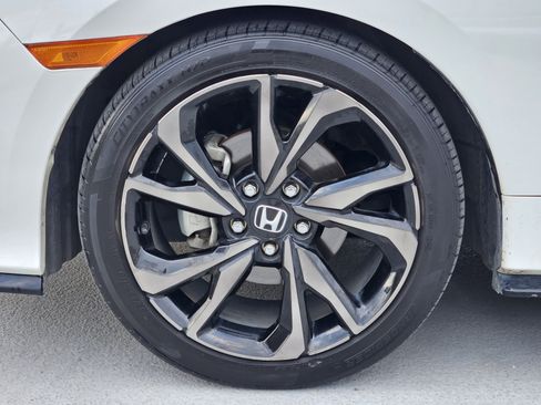 Used 2019 Honda Civic Sport Touring image 13