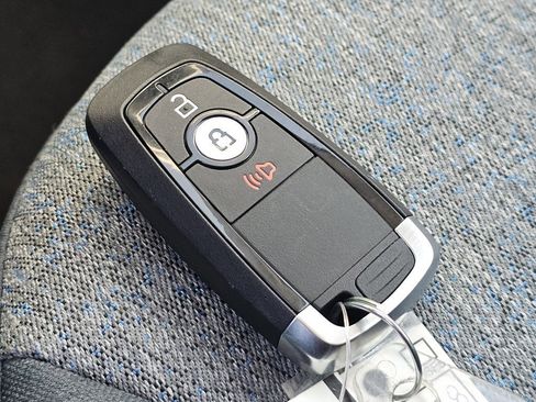 New 2025 Ford Maverick XLT w/ Equipment Group 301A image 31