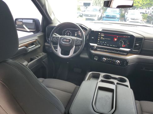 Used 2023 GMC Sierra 1500 Elevation RWD image 13