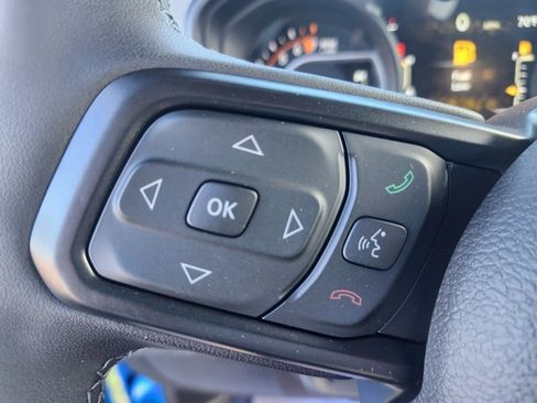 New 2025 Jeep Gladiator Sport image 14