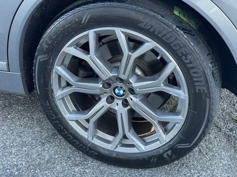 Certified 2023 BMW X7 xDrive40i w/ Executive Package image 33