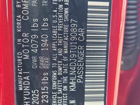 New 2026 Hyundai Elantra Limited image 30