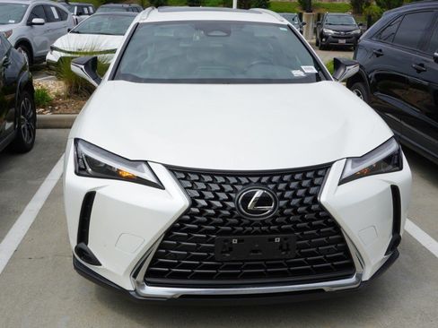 Used 2025 Lexus UX 300h FWD w/ Accessory Package (Z1) image 2
