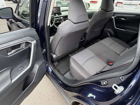 Used 2019 Toyota RAV4 XLE w/ Convenience Package AWD/4WD image 15