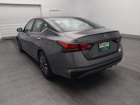 Used 2024 Nissan Altima 2.5 SV image 5