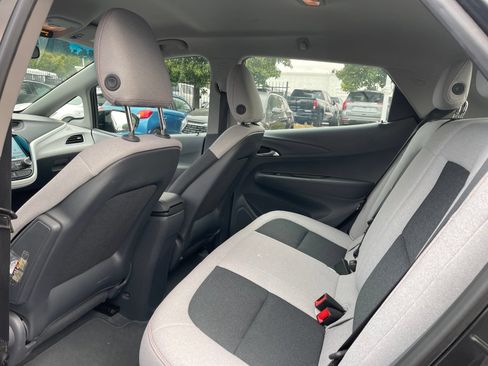 Used 2021 Chevrolet Bolt LT FWD image 4