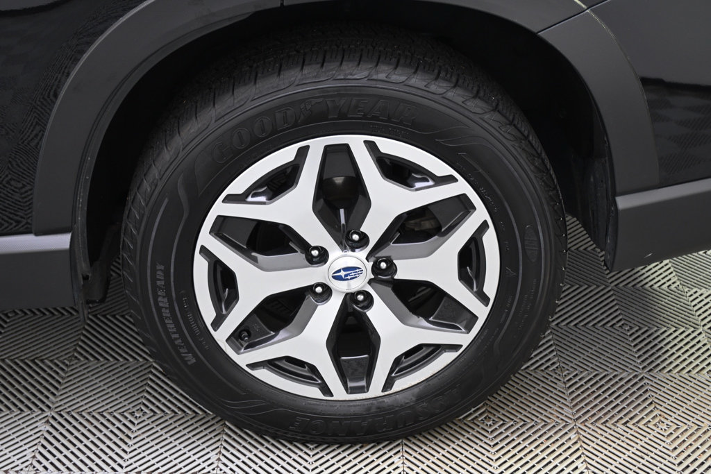 Used 2019 Subaru Forester Premium AWD/4WD image 18