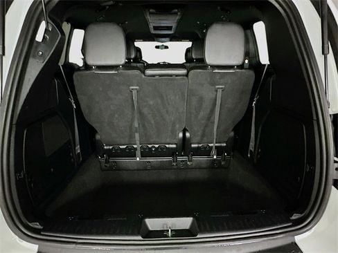 Used 2017 Dodge Grand Caravan GT image 20