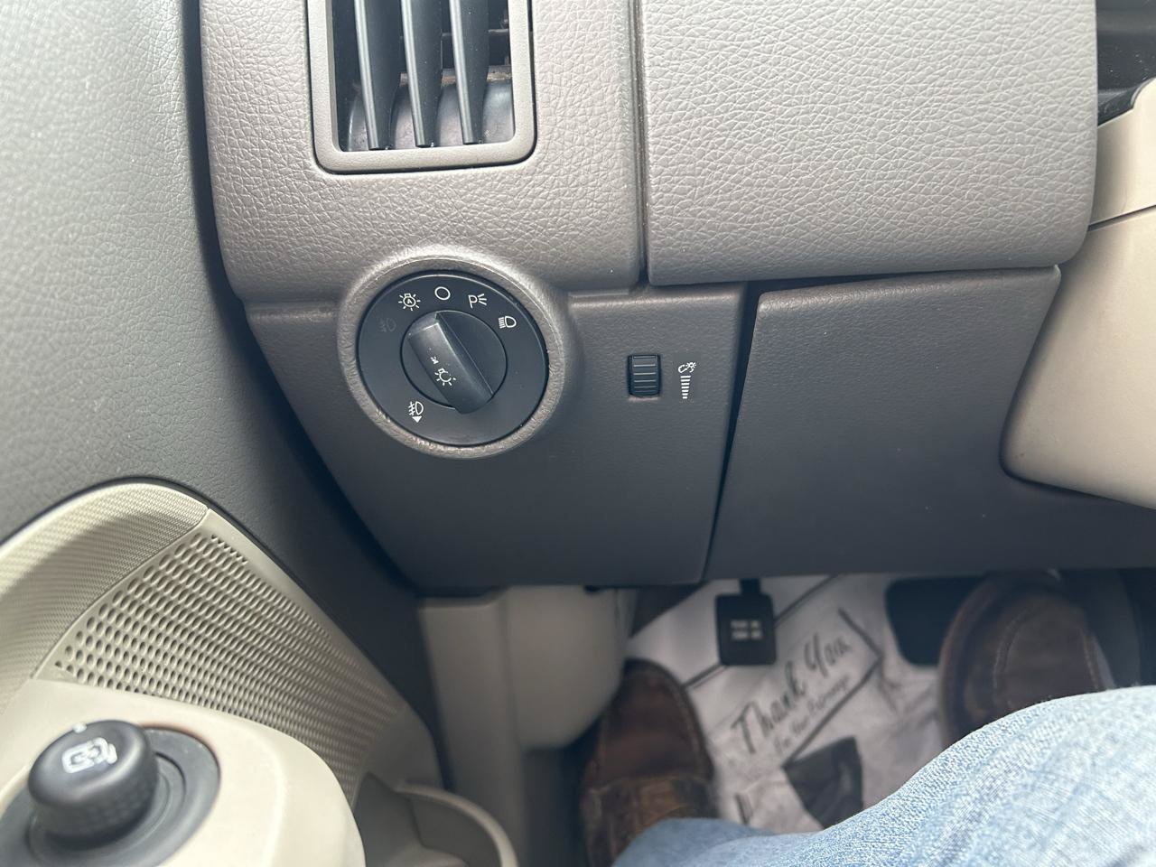 Used 2010 Ford Edge SEL FWD image 25
