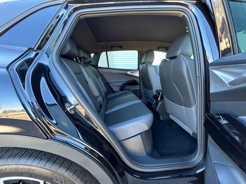Used 2023 Volkswagen ID.4 Pro S image 42