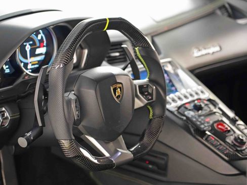 Used 2015 Lamborghini Aventador LP 700-4 image 49