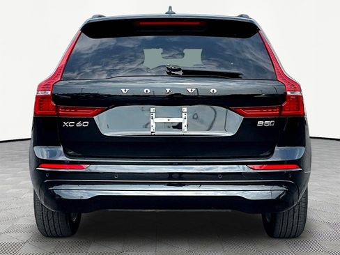 Used 2022 Volvo XC60 B5 Momentum AWD/4WD image 5