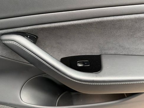 Used 2017 Tesla Model 3 Long Range image 20