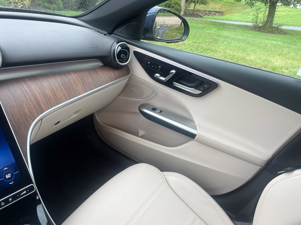 Used 2024 Mercedes-Benz C 300 4MATIC Sedan image 32