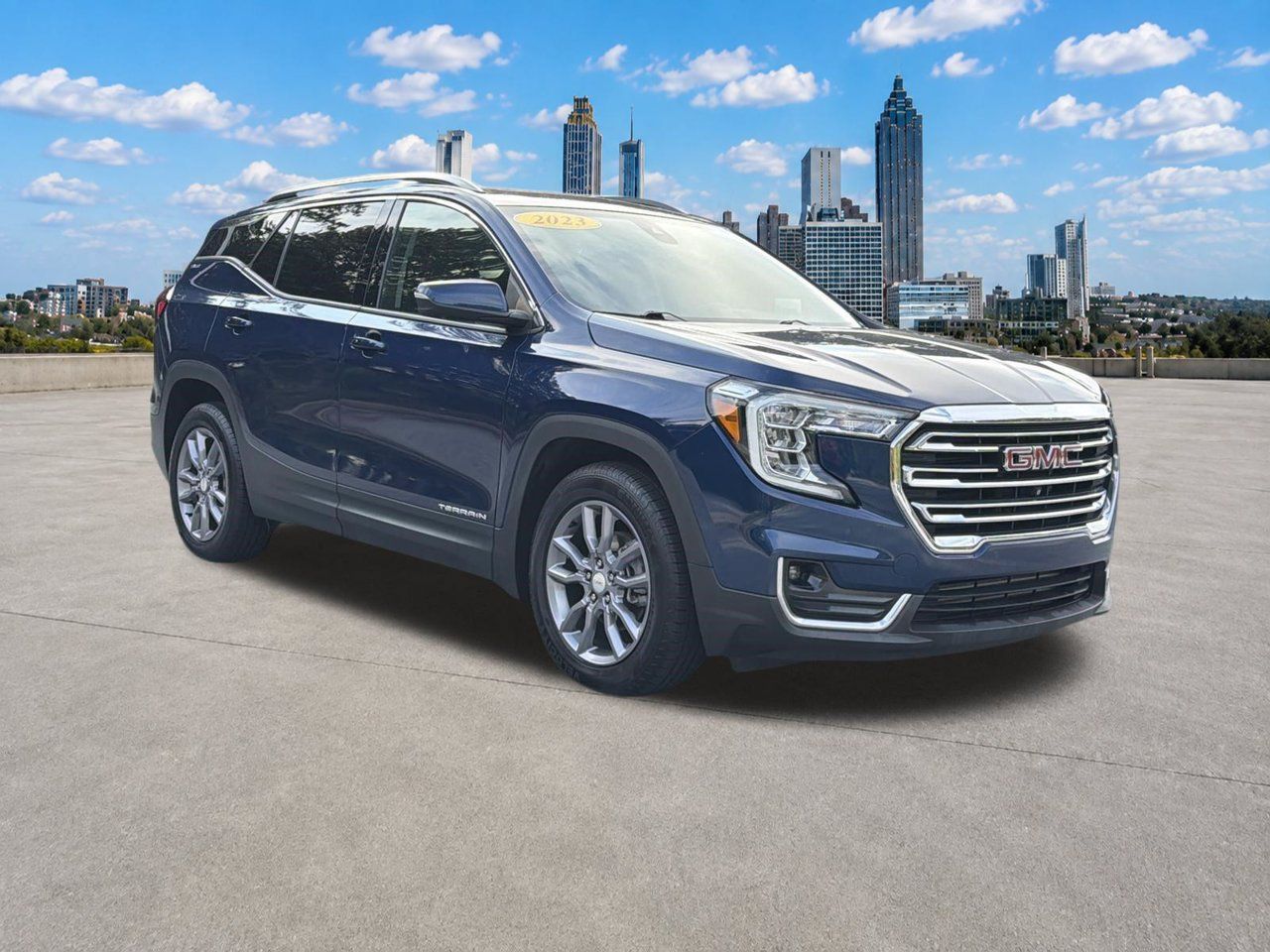 Used 2023 GMC Terrain SLT w/ Infotainment Package II FWD image 32