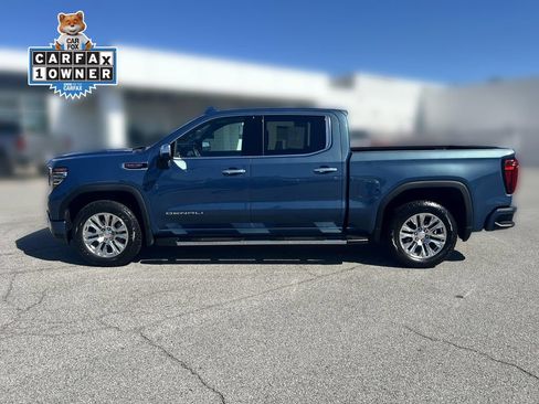 Used 2024 GMC Sierra 1500 Denali w/ Technology Package AWD/4WD image 2