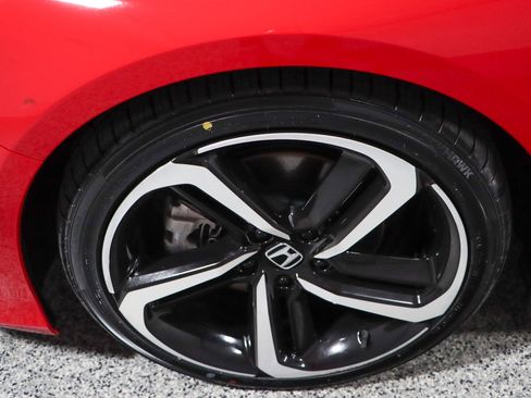 Used 2022 Honda Accord Sport image 11