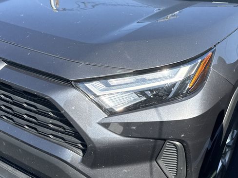 Used 2025 Toyota RAV4 XLE AWD/4WD image 6