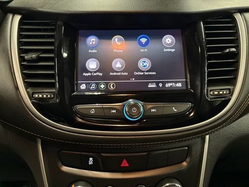 Used 2020 Chevrolet Trax LS FWD image 14
