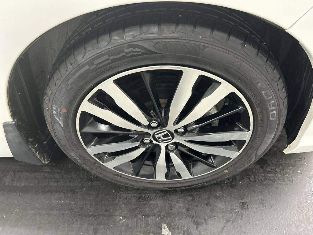 Used 2020 Honda Fit EX image 8