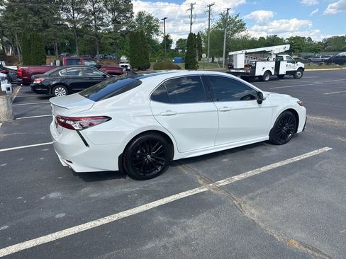 Used 2023 Toyota Camry XSE image 3