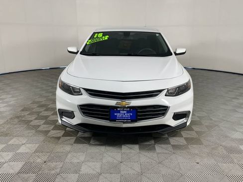 Used 2018 Chevrolet Malibu LT FWD image 25