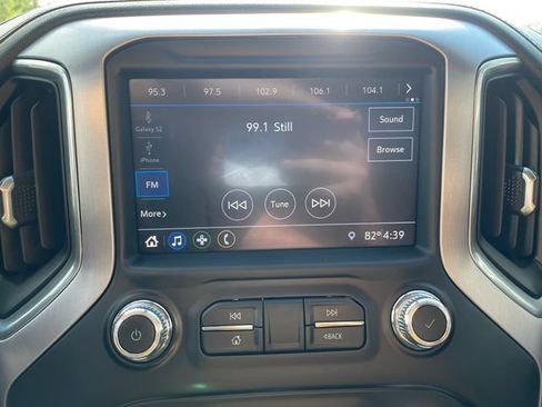 Used 2020 GMC Sierra 1500 Elevation w/ Elevation Value Package AWD/4WD image 19