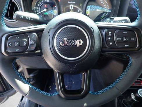 Used 2024 Jeep Wrangler Unlimited Rubicon 4xe w/ Capability Package AWD/4WD image 15