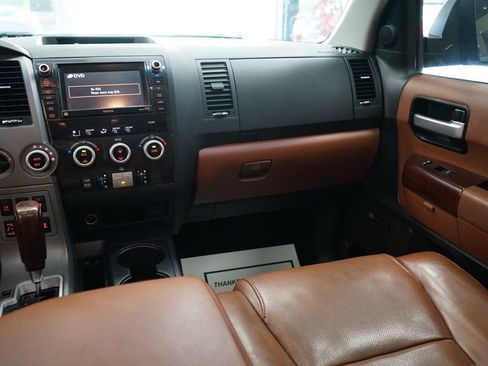 Used 2011 Toyota Sequoia Platinum AWD/4WD image 9