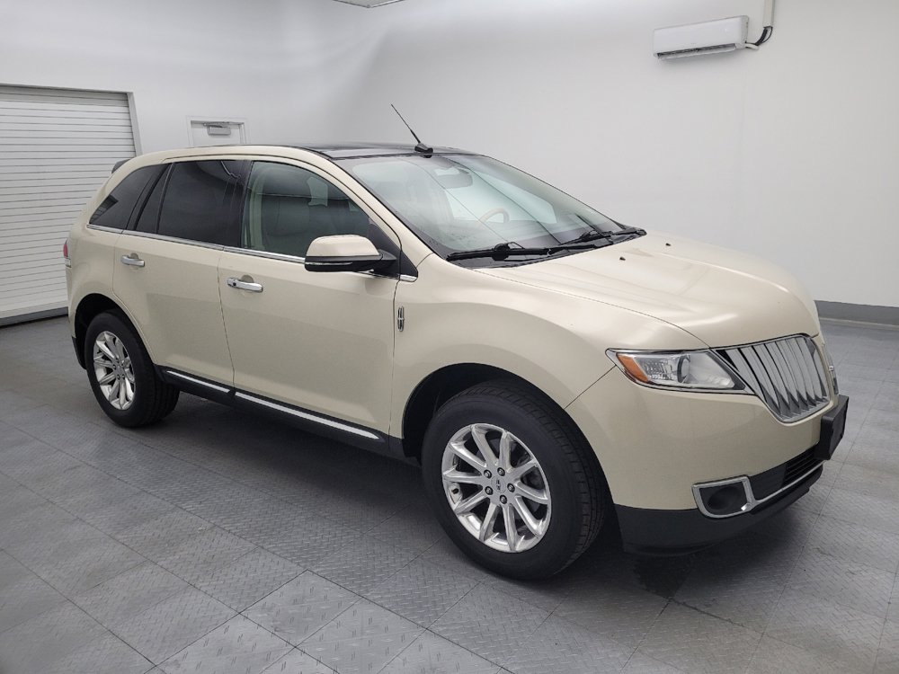 Used 2014 Lincoln MKX AWD w/ Equipment Group 102A image 11