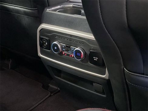 Used 2023 Ford Expedition Limited image 28