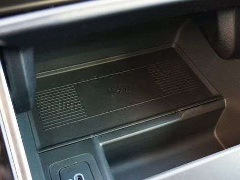 New 2026 Land Rover Range Rover Velar Dynamic SE image 30