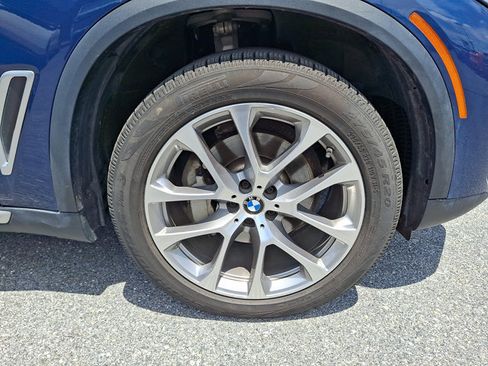 Used 2021 BMW X5 xDrive40i w/ Premium Package AWD/4WD image 9
