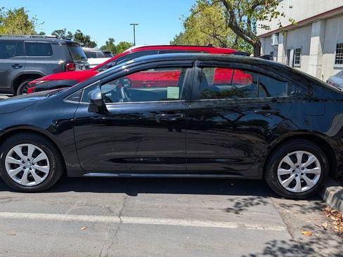 Used 2024 Toyota Corolla LE FWD image 2