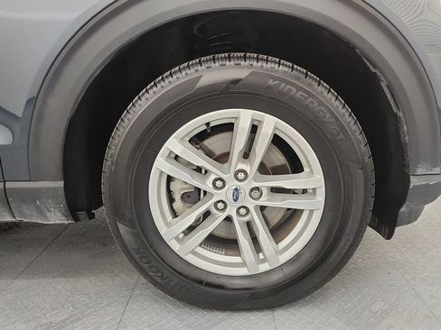 Used 2023 Ford Explorer XLT w/ Equipment Group 202A image 26