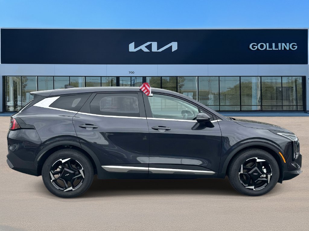 Used 2026 Kia Sportage EX FWD image 2