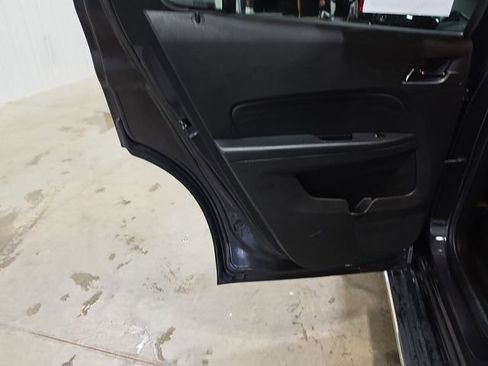 Used 2015 Chevrolet Equinox LT w/ Chrome Appearance Package FWD image 23